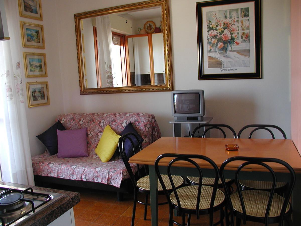 Appartamenti Valbella Con Piscina Bibione Exteriör bild